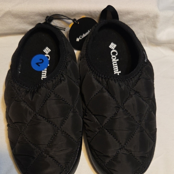 Columbia Black Quilted Indoor Slippers - Picture 3 of 4